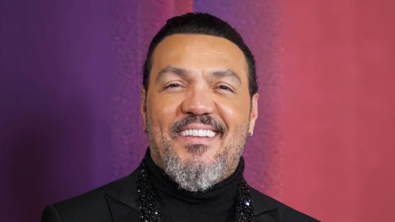 Belo e Viviane Araujo juntos novamente nas telonas! Enquanto isso, um vidente revela que Belo vai se reconciliar com uma ex. Descubra o que está previsto para o ator de 'Três Graças'