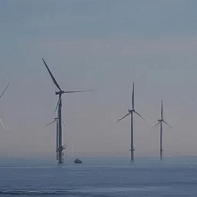 Reino Unido garante fornecimento recorde de projetos eólicos offshore