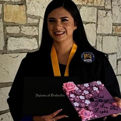 Governo Trump diz que deter estudante que tentava surpreender a família foi erro