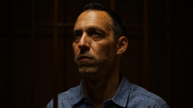 Rússia liberta pesquisador francês Vinatier em troca de prisioneiros