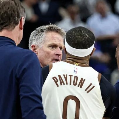 Kerr, técnico dos Warriors, é expulso por descontrole com árbitros na NBA