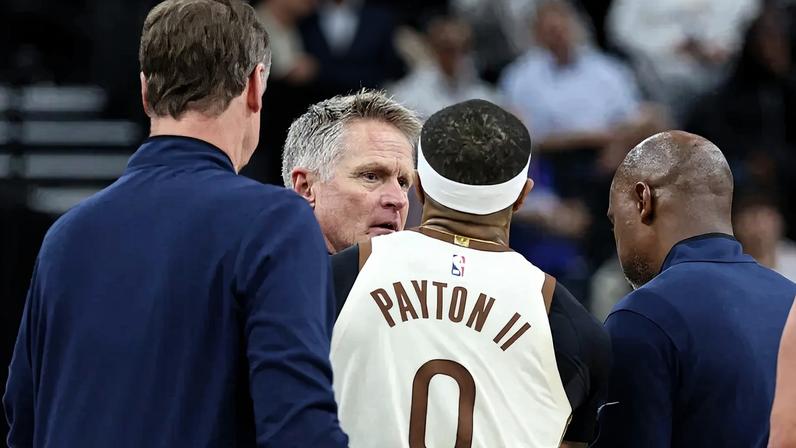 Clima tenso na partida de Golden State Warriors x Los Angeles Clippers (Foto: Sean M. Haffey / GETTY IMAGES NORTH AMERICA / Getty Images via AFP)