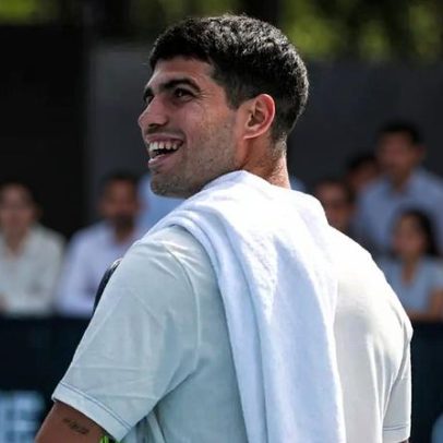 Alcaraz estreia no Australian Open com vitória sobre adversário australiano