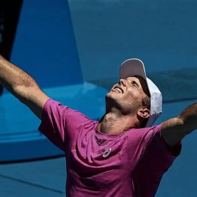 Número 185 derrota o 20º cabeça de chave na estreia do Australian Open