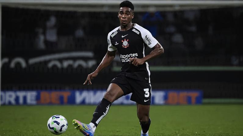 Félix Torres perdeu espaço no Corinthians em 2025. .Foto: Marcello Zambrana/Agif/Gazeta Press