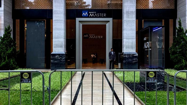 Clientes do banco que têm títulos ou dinheiro em conta corrente pode solicitar o resgate do valor garantido pelo fundo