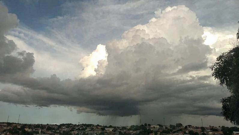 Brasil terá chuva típica de verão e mais calor na última semana de janeiro de 2026 (Foto: Manaus, AM, Patricia Guimarães)
