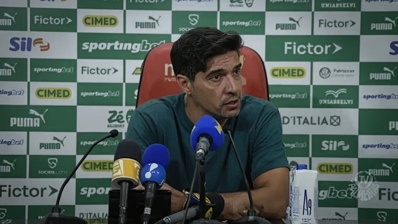 Abel Ferreira, técnico do Palmeiras, em entrevista coletiva