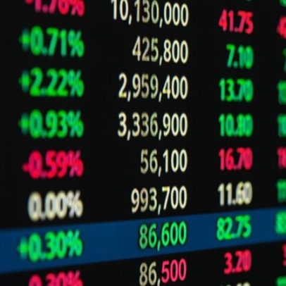 Ibovespa fecha em alta com maior apetite ao risco