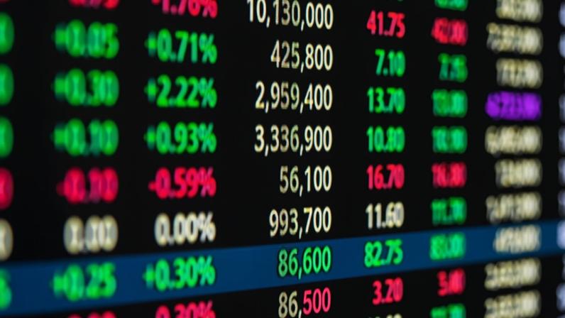 O dia é marcado também por vencimento de opções sobre o Ibovespa