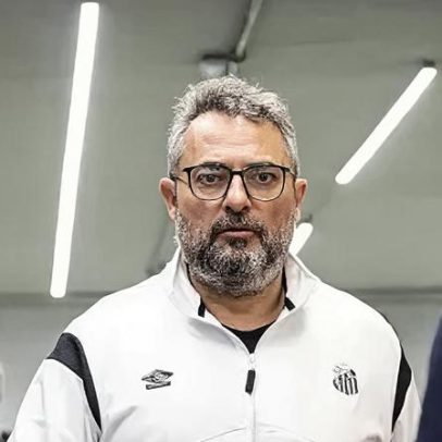 Diretor do Santos se revolta com jornalista após pergunta sobre Billal