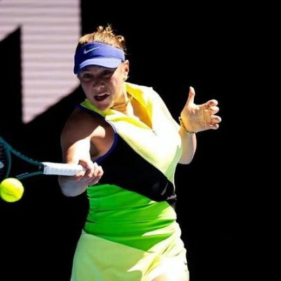 Anisimova vence duelo duro e avança às quartas no Australian Open