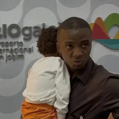Andrew chega ao Rio para se apresentar ao Flamengo