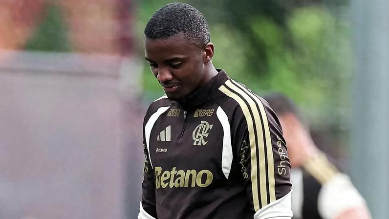 Andrew em treino do Flamengo (Foto: Gilvan de Souza/Flamengo)