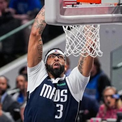 Mavericks perdem Anthony Davis mais uma vez
