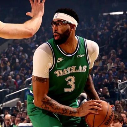 Mavericks ofereceram Anthony Davis ao Warriors