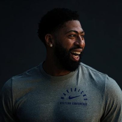 Troca de Anthony Davis pode ocorrer mesmo com lesão
