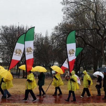 Senadores dos EUA questionam opções militares contra o Irã