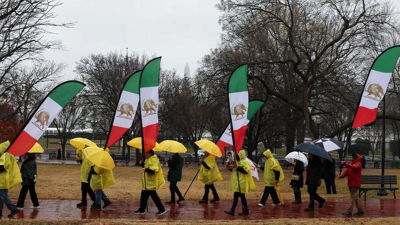 Senadores dos EUA questionam opções militares contra o Irã