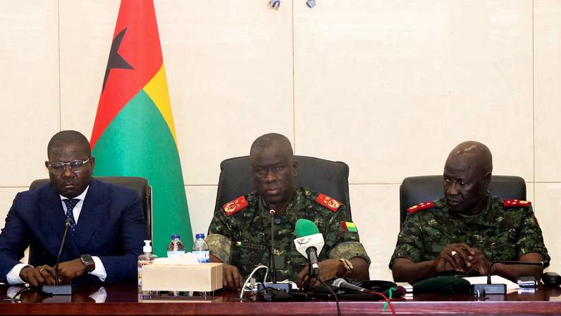 From L-R, Guinea-Bissau's Prime Minister Ilidio Vieira Te, transitional president Major-General Horta Inta-a and Major-General Tomas Djassi, chief of staff of the Armed Forces, attend a press conference in Bissau, Guinea-Bissau, December 19, 2025. REUTERS/Delcyo Sanca/File Photo