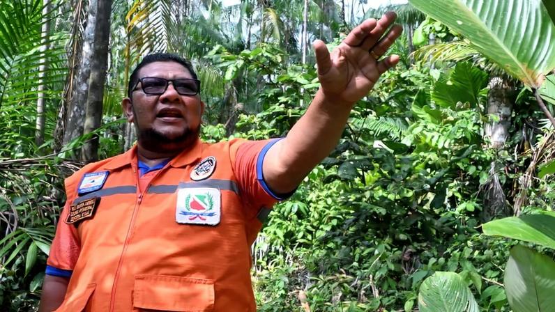 Ex-seminarista vira agente de combate a incêndios e prega táticas para queimadas