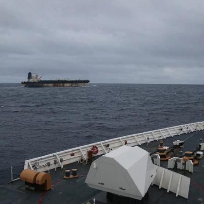 Rússia diz que apreensão de petroleiro pelos EUA é ilegal; chama pirataria