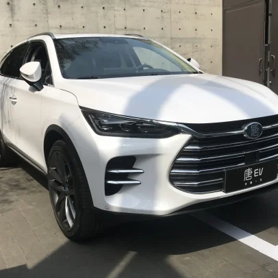 Câmara recebe 3 carros BYD no valor de 878 mil reais