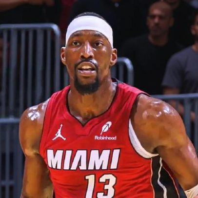 Boletim da NBA sobre rumores e trocas em 10/01/2026