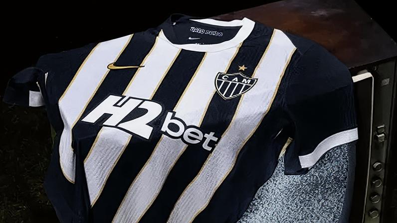Atlético lança novo uniforme em referência a ano histórico