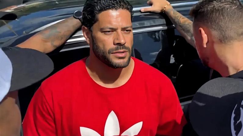 Hulk em protesto de torcedores do Atlético-MG (Foto: Reprodução/ O Tempo)