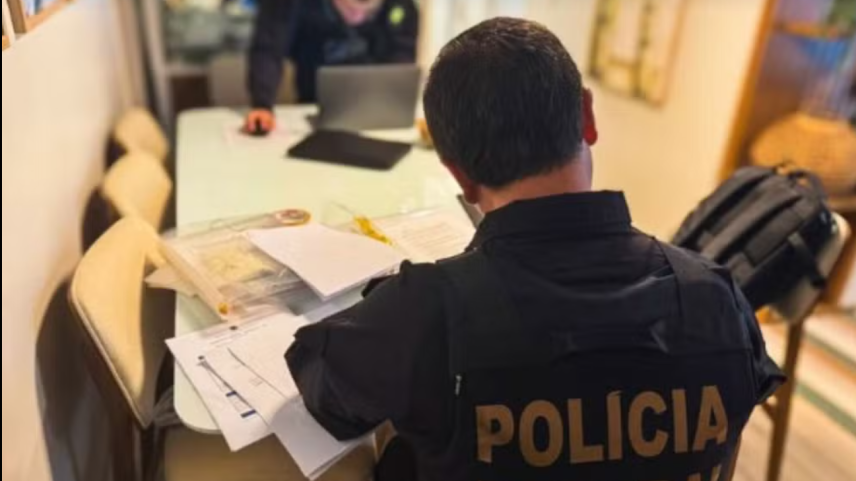 Banco Master: PF faz buscas contra Daniel Vorcaro e familiares; bloqueios superam R$ 5,7 bilhões