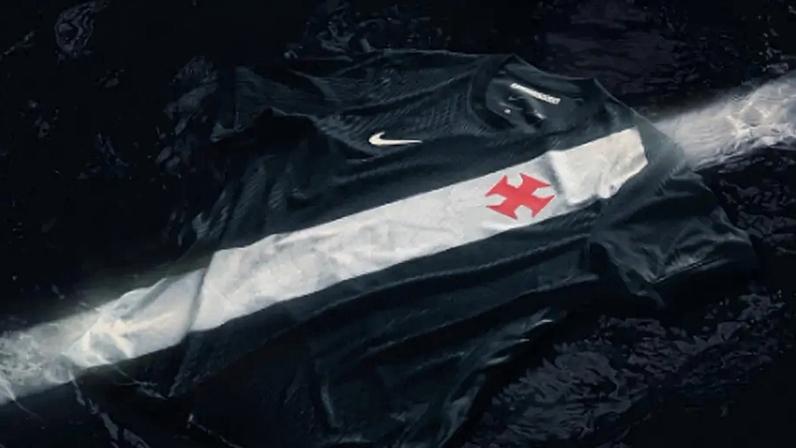 Vasco divulga nova camisa em parceria com a Nike (Foto: Divulgação)