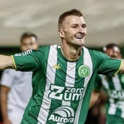 Novato lidera o Brasileirão após a primeira rodada