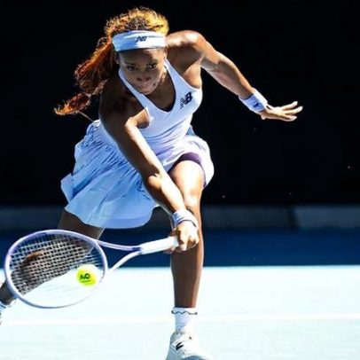 Gauff supera susto de compatriota, busca virada e encara Muchova