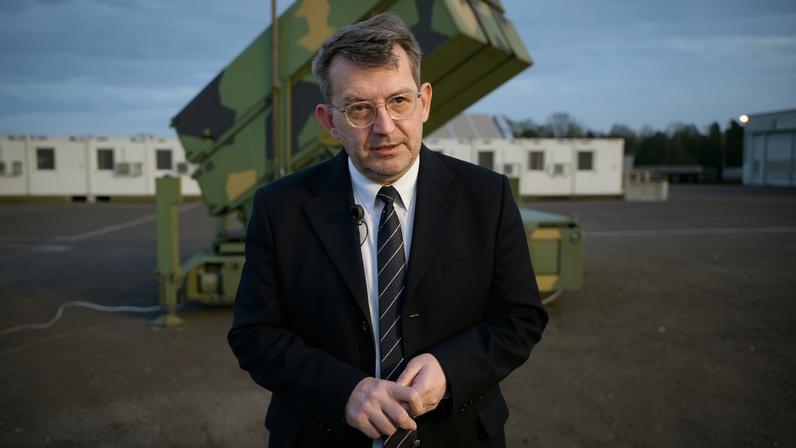 Dinamarca aumentará presença militar na Groenlândia, diz ministro da Defesa