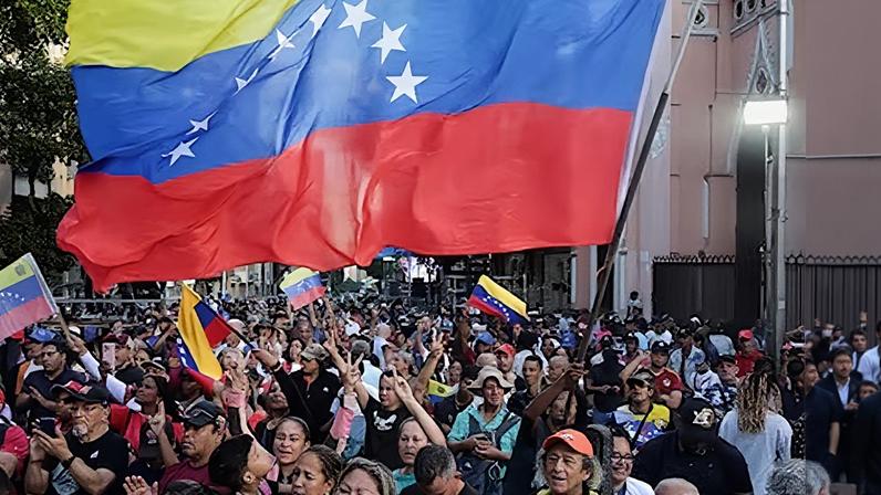 Simpatizantes de Nicolás Maduro en Caracas, el 4 de enero de 2026.