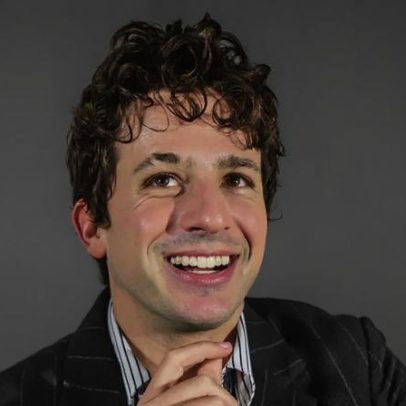 Charlie Puth revela que já foi muito cringe