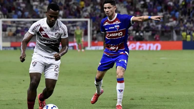 Diogo Barbosa na partida entre Fortaleza e Fluminense, pelo Brasileirão 2025 (Foto: Caio Rocha/iShoot/Gazeta Press)