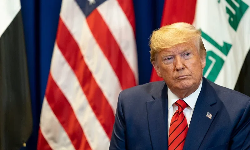 Trump afirma que Irã ligou para negociar