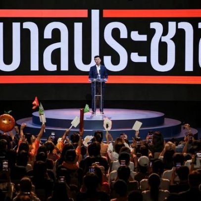 Oposição liberal da Tailândia lidera pesquisas antes da eleição