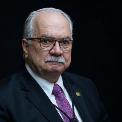 Fachin interrompe recesso para discutir Master e Código de Ética com STF