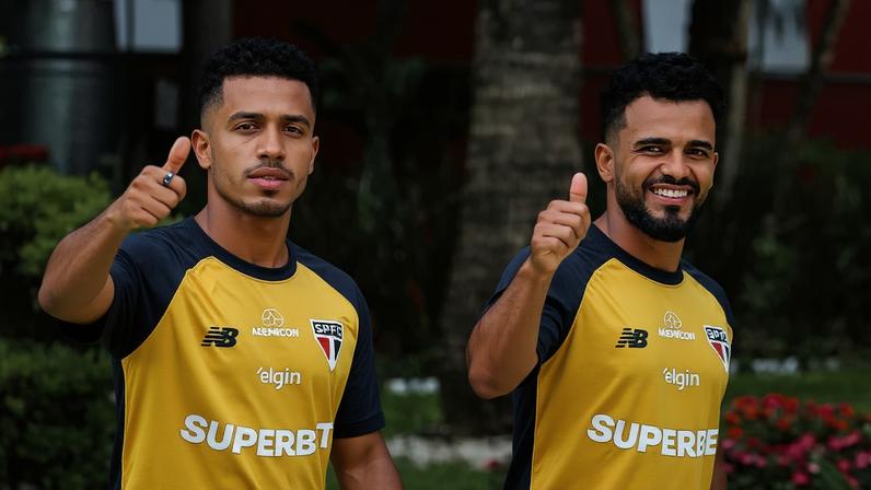 Marcos Antônio e Danielzinho, novo reforço do São Paulo, se reapresentaram no SuperCT. (Foto: Rubens Chiri e Erico Leonan / São Paulo FC)