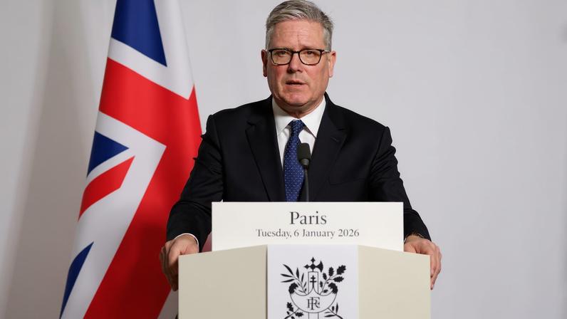 Britain's Prime Minister Keir Starmer delivers a press conference at the Elysee Palace in Paris, France, January 6, 2026. Ludovic Marin/Pool via REUTERS