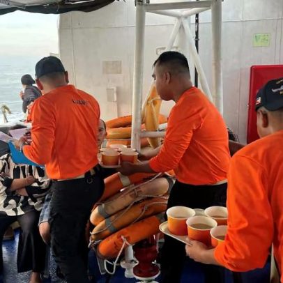 Esforços de resgate continuam após ferry filipino afundar, deixando 18 mortos