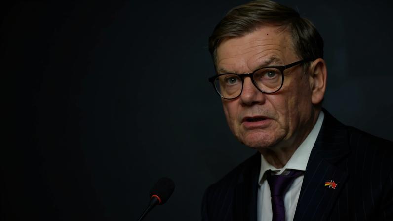 Ministro alemão reforça laços próximos antes da viagem aos EUA