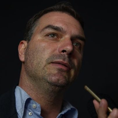 Flávio Bolsonaro faz primeira viagem internacional a Israel