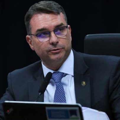 Flávio Bolsonaro pede união da direita para resgatar o Brasil, em vídeo