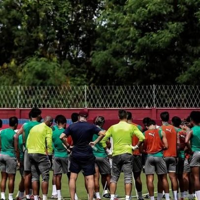 Possível lesão de John Kennedy preocupa o Fluminense