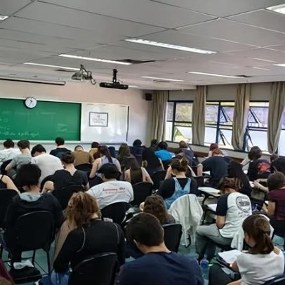 Estudantes criticam instabilidade no acesso à lista de aprovados da Fuvest