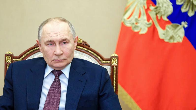 Russian President Vladimir Putin chairs a meeting with members of the government via video link at the Kremlin in Moscow, Russia January 21, 2026. Sputnik/Vyacheslav Prokofyev/Pool via REUTERS